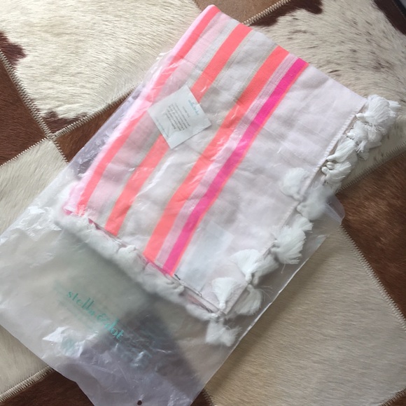 Stella & Dot Accessories - Bnwt stella & dot scarf